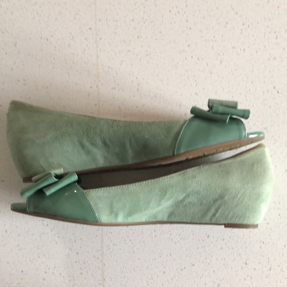 Franco Sarto open toe shoes with bows - Picture 3 of 5